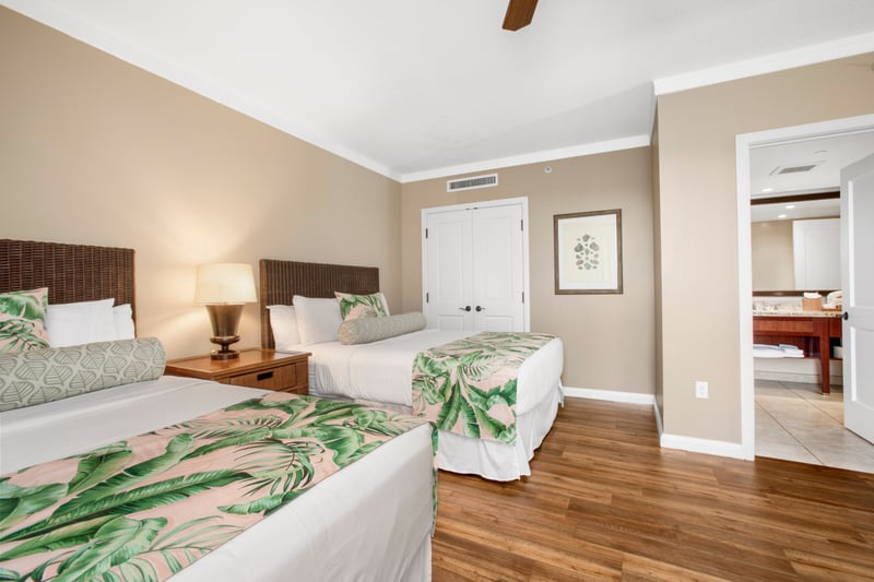 Clean lines, cozy textures, and views that welcome you home HKK-920