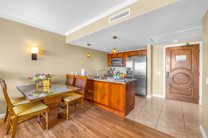 Share meals together in a warm inviting dining space HKK-922