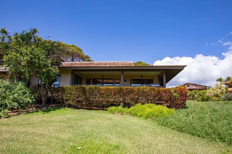 Every angle frames a postcard-worthy view of Maui’s beauty.