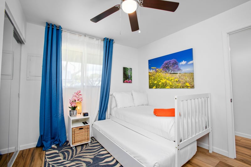 Unwind under vaulted ceilings and soft ambient lighting.