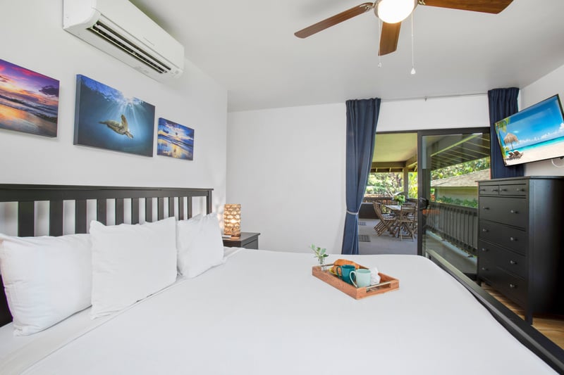 Wake up to the sound of palms swaying in this serene Kaanapali retreat.