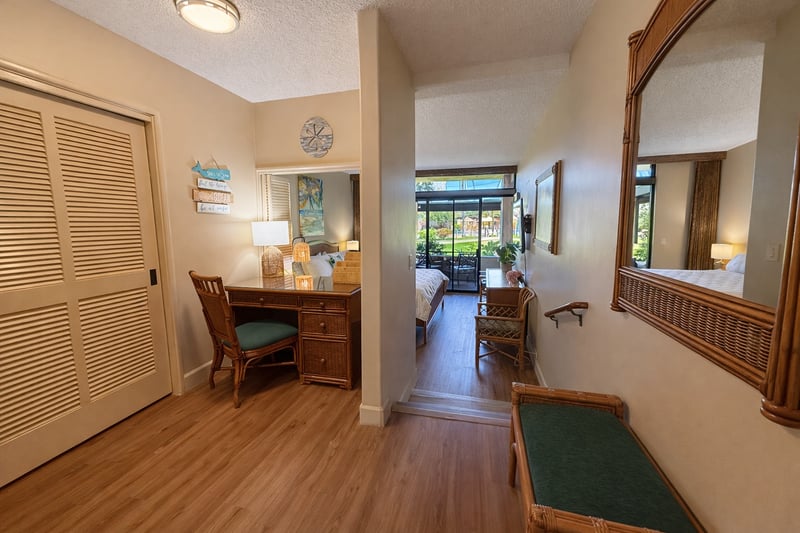 The master bed features a designated work space area, perfect for traveling professionals