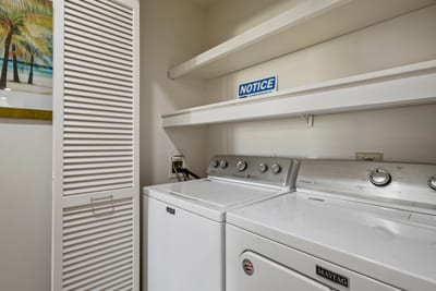 Pack light with your in-unit washer and dryer allowing you to refresh your outfits mid-stay.