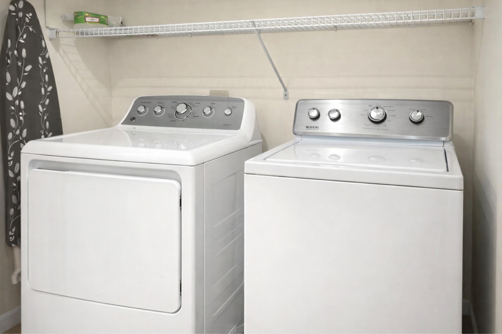 No suitcase overload here—pack light and refresh often with a washer and dryer ready whenever you are   