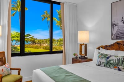 Wake up to ocean views and breezes KS-104