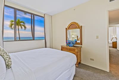 A guest retreat with tropical charm and plush comfort.