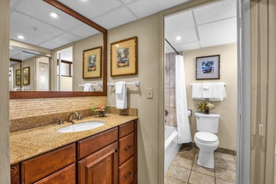 Refresh in a clean and spacious bathroom KS-736