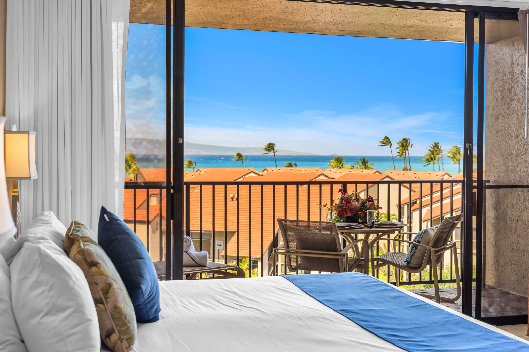Ocean views enjoyed from the comfort of your king size bed KS-736