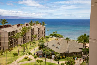 Savor your coffee above the palms and rooftops, with panoramic views of Maui’s coast and crystal sea