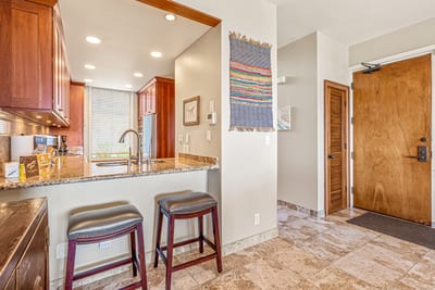 Everything you need, nothing you don’t—this kitchen is simplicity, sophistication, and soul KBV-15B3