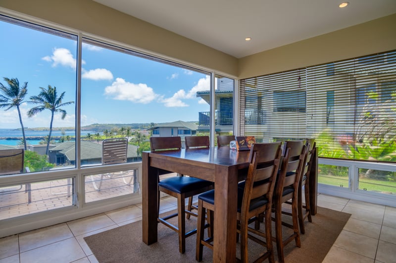  Lush palms peek through your dining view while handcrafted textures surround every beautifully plated meal    KBV-16G4