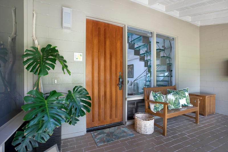 Tropical vibes welcome you at the door—your Maui getaway starts here