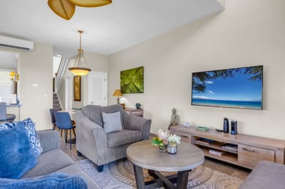 The perfect place for mid-afternoon cocktails and bringing everyone together. KBV-24G3