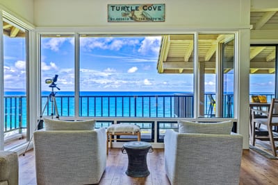 Built-in ocean views, cozy corners, and a telescope to make your ‘sea dreams’ come true—just bring you!