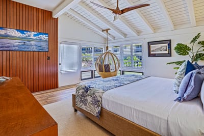 Sleep, swing, repeat — in a master suite that blends luxury, warmth, and just the right amount of aloha