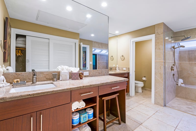 From custom wood finishes to polished tile, this bath area brings calm and craftsmanship together KBV-30G2