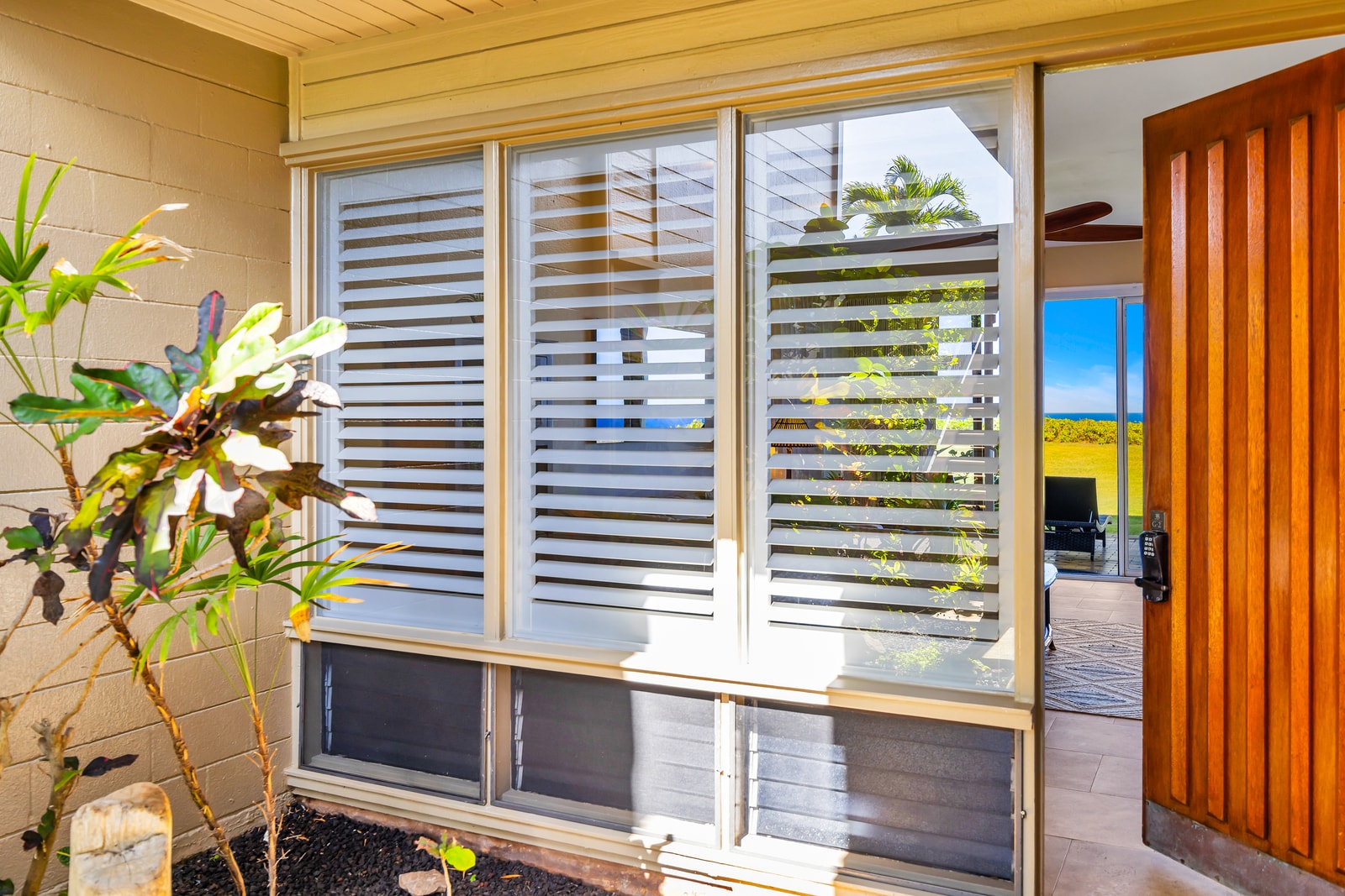 Private entrance with peekaboo ocean view welcomes you home to KBV-35G2.