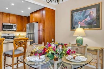 A sunny dining nook perfect for takeout feasts, card games, and long conversations