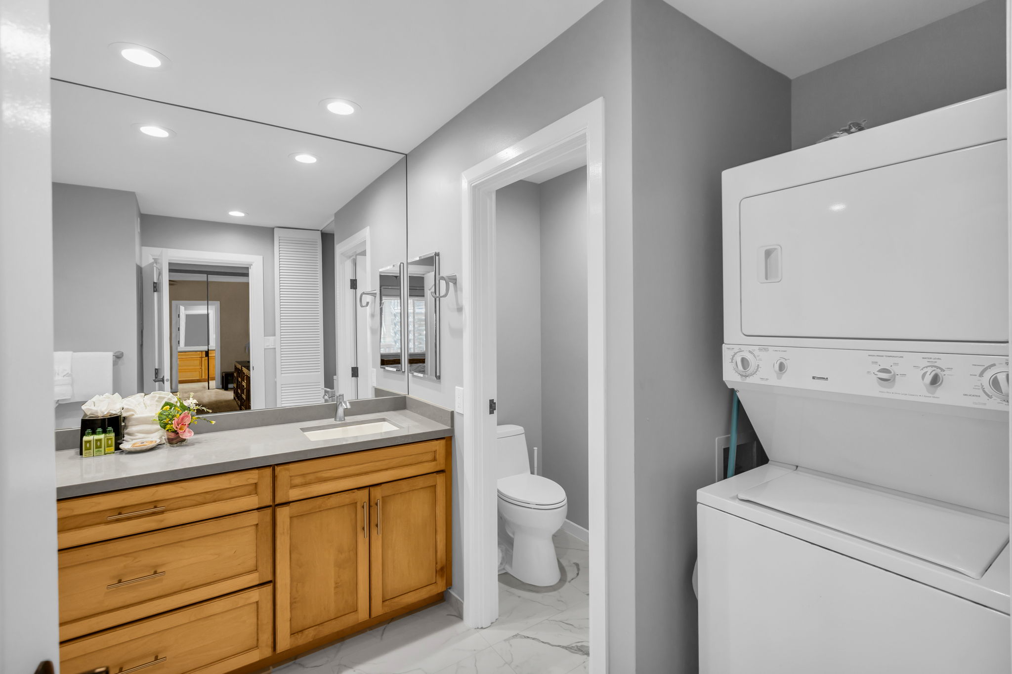 In suite laundry and easy access mean quick refreshes between pool runs