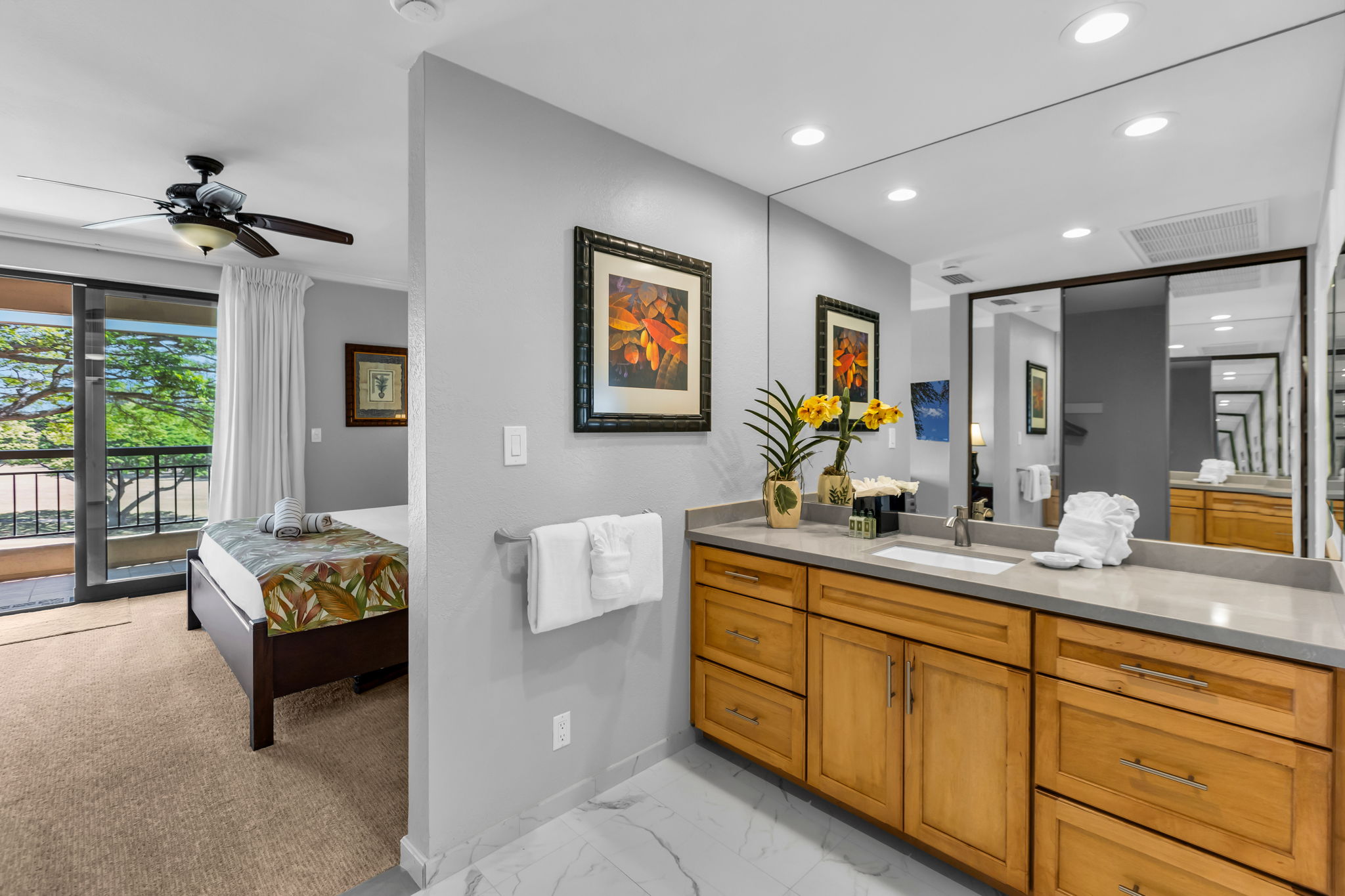 Quick rinse, sunset ready - vacation mode stays in full flow here