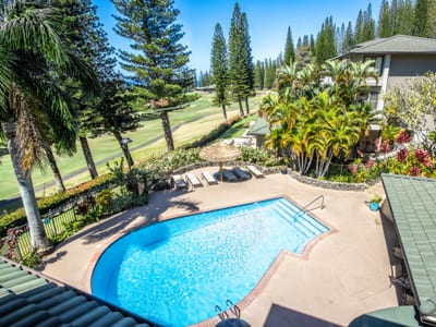 With the fairway in view and tropical blooms all around, the pool becomes more than a place to cool off—it’s your island sanctuary KGV-14V3