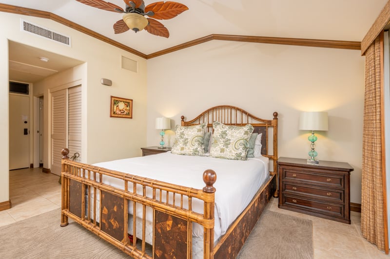 From crisp linens to the warm glow of island light—this master feels like your own private oasis KGV-16P3