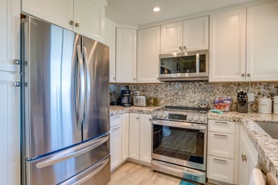 Cook together, laugh together, and make lasting memories in a space designed for ease, elegance, and connection KGV-17T5