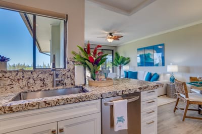 With its granite counters and breezy open plan, this kitchen makes whipping up tropical meals feel both effortless and joyful KGV-17T5
