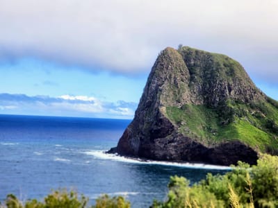 Here, where sea meets sky and time softens its pace, you’ll find a beauty that speaks without ever needing words KGV-17T5