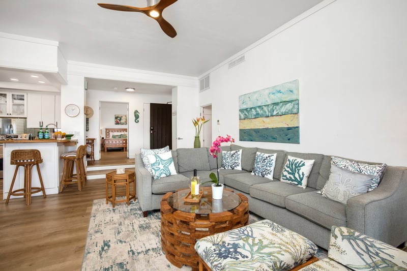 Make memories here, whether it’s board games at night or lounging after beach adventures, it’s all good vibes    KGV-19P2