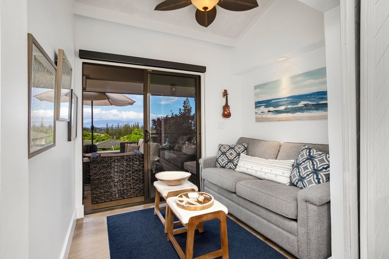 Intimate and elegant, this tucked-away den gives you the privacy you crave with the charm you love    KGV-19P2