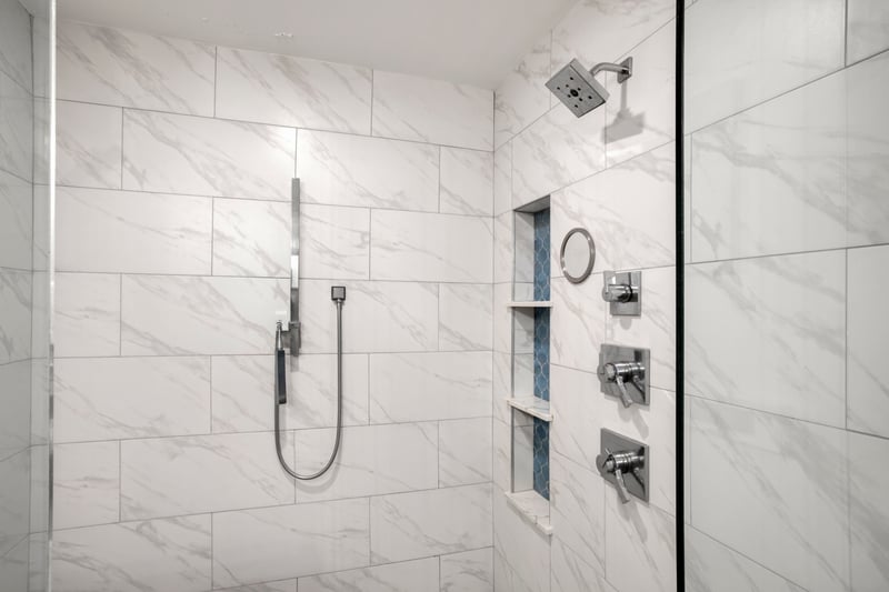 Come for the vacation, stay for the shower pressure and killer lighting    KGV-19P2