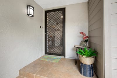 A surprise splash of aloha at the door, because the magic starts before you even walk in KGV-19P2