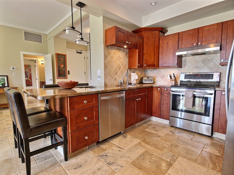 You cook, they chat from the barstools—this open layout turns meals into moments, and strangers into lifelong friends     KGV-19P3