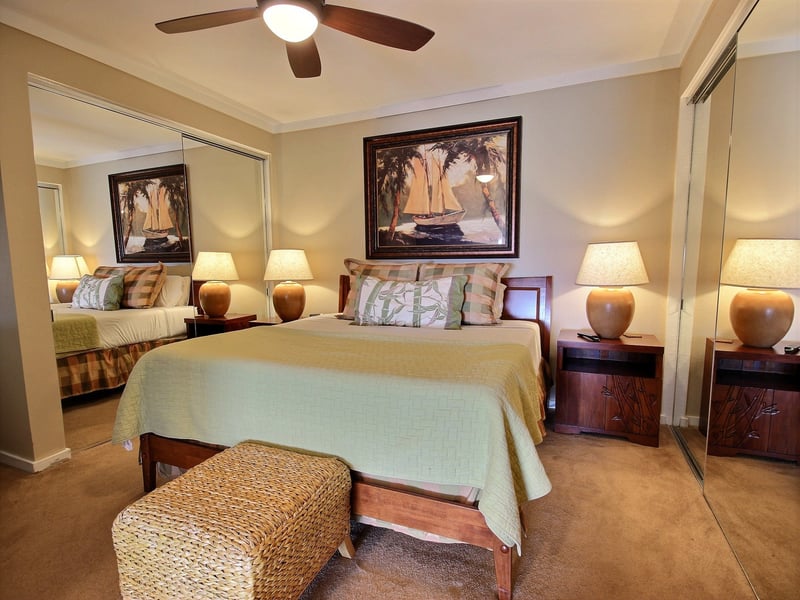 The door opens to sunshine, the bed to sweet dreams—comfort lives in every corner of this space     KGV-19P3