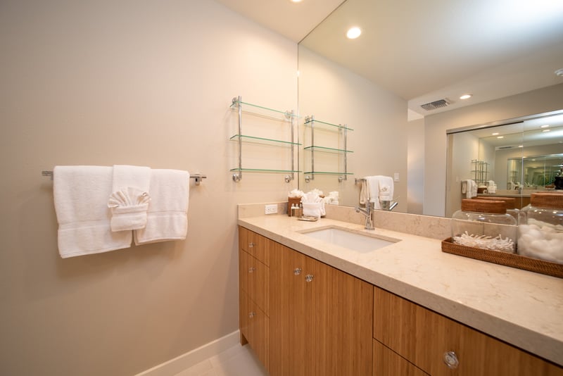 Proof that peace of mind starts with a perfectly folded towel and a glowing mirror KGV-19T1