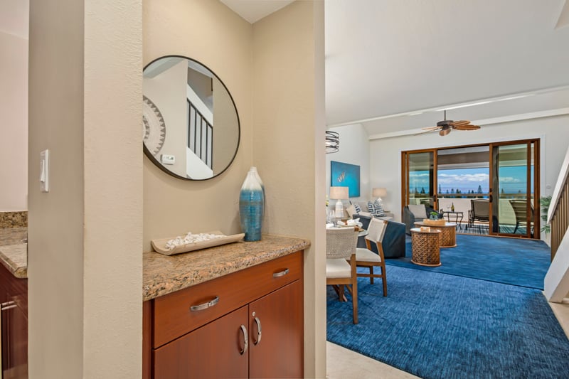 The spacious interior opens up to a gorgeous sun drenched lanai. KGV-20T8