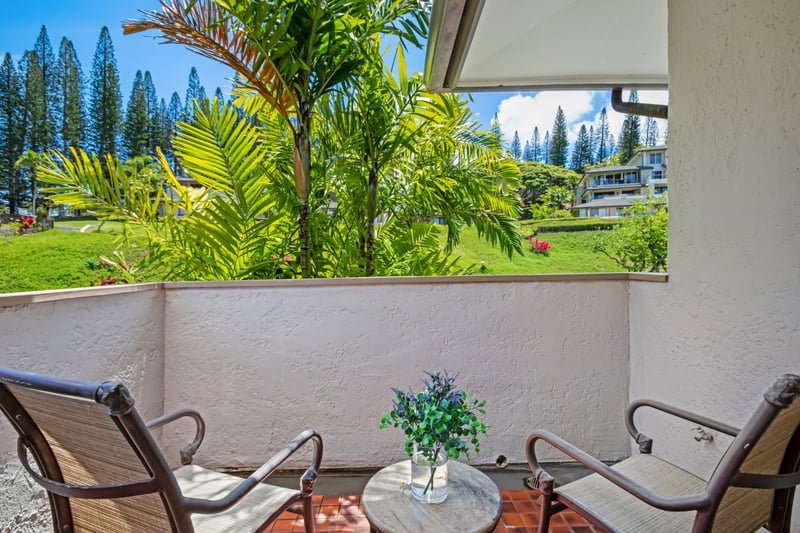 Wake up to fresh air and greenery from your bedroom balcony. KGV-20T8