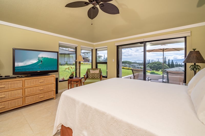 From soft linens to sunset scenes — sleep, sip, and soak in the view from bed KGV-21P2