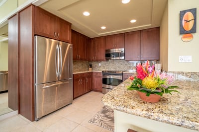 Cook like a pro with top-tier appliances and room to spare. This is where magic happens! KGV-21P2