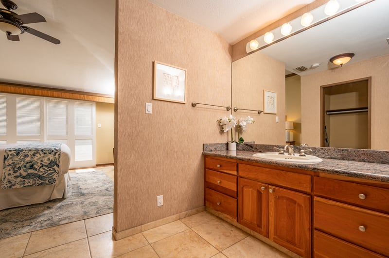 Feel instantly at ease in this well-appointed space—crafted with care to make you feel relaxed, refreshed, and welcomed