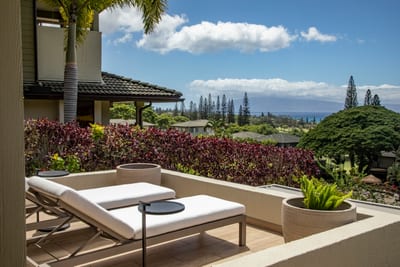 Here, the only thing more memorable than the views is the way this space makes you feel—refreshed, relaxed, refined