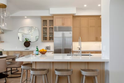 Fancy a midnight mango? This stylish kitchen is here for your cravings—with mood lighting and a whisper of ocean air