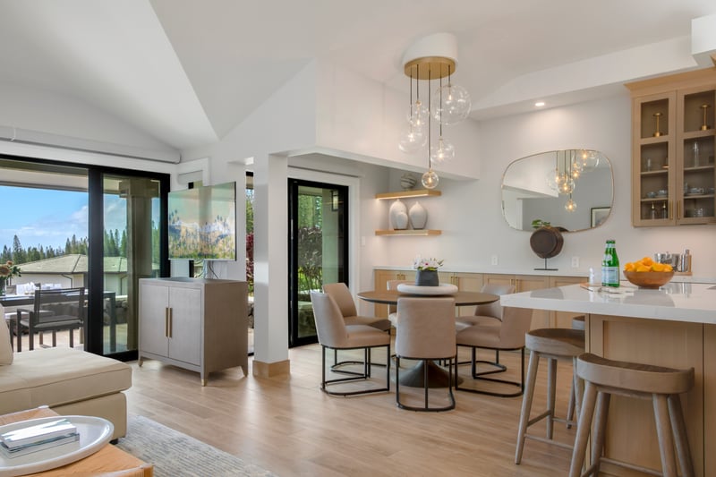 From mimosas to Maui-made meals, this round table invites you to linger longer, laugh louder, and breathe deeper     KGV-22P2