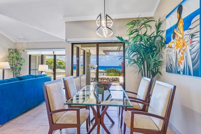 Whether it’s sunrise coffee or sunset cocktails, this chic dining space with coastal flair is the perfect backdrop for your island moments KGV-24P2