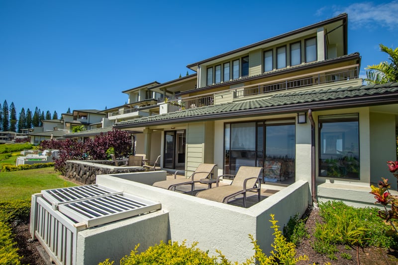 Unwind in style on your private lanai—perfect for sunny brunches, stargazing nights, and everything in between    