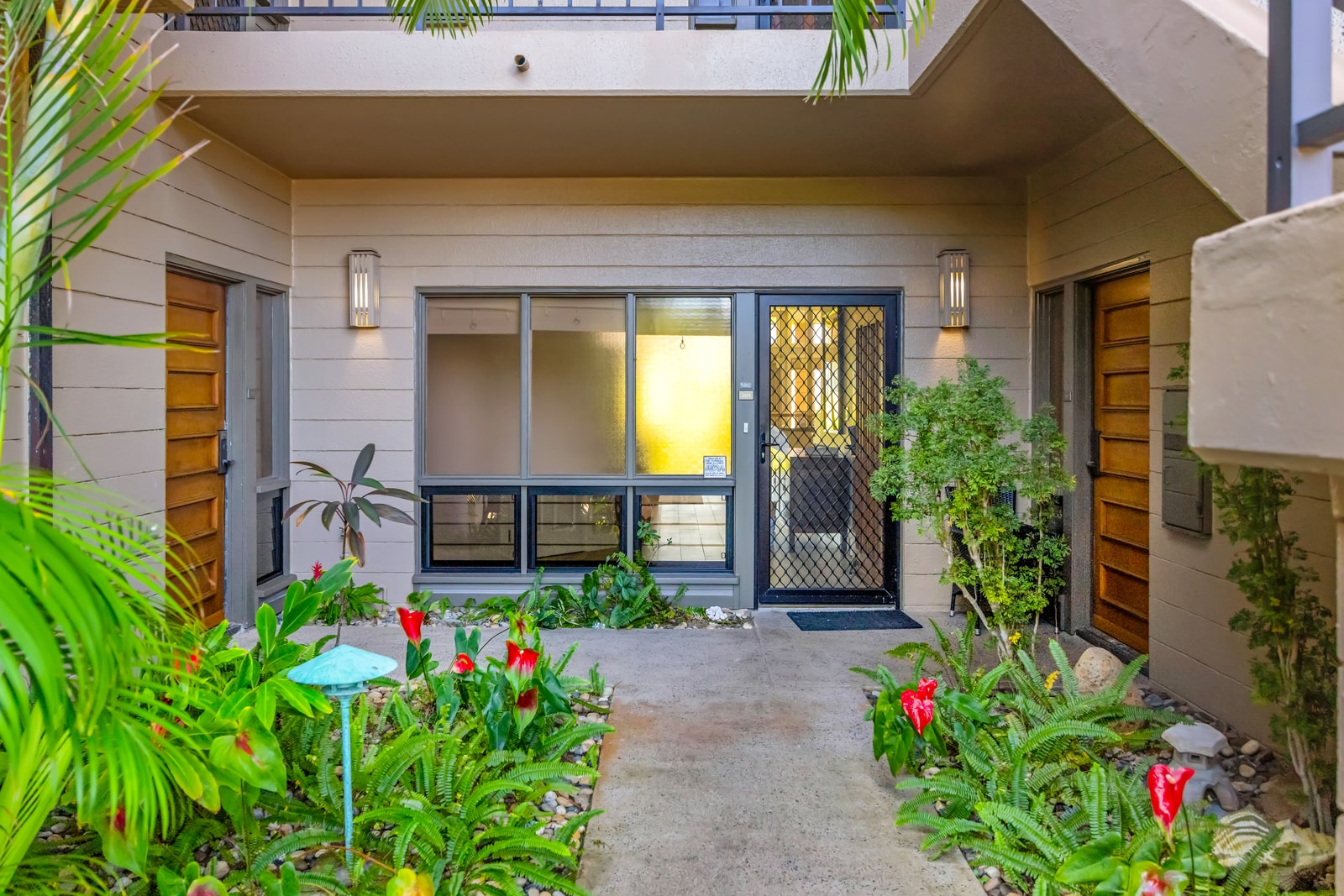 A welcoming island style entrance that sets the tone for your stay