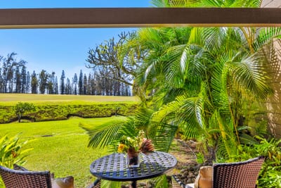 Relax on the lanai surrounded by lush tropical landscaping KRV-2314
