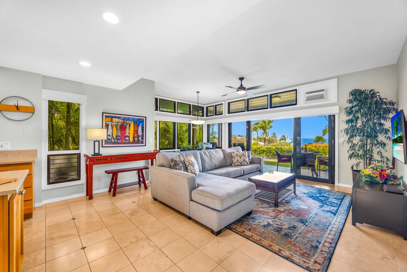 Comfortable living room, light-filled and open KRV-311