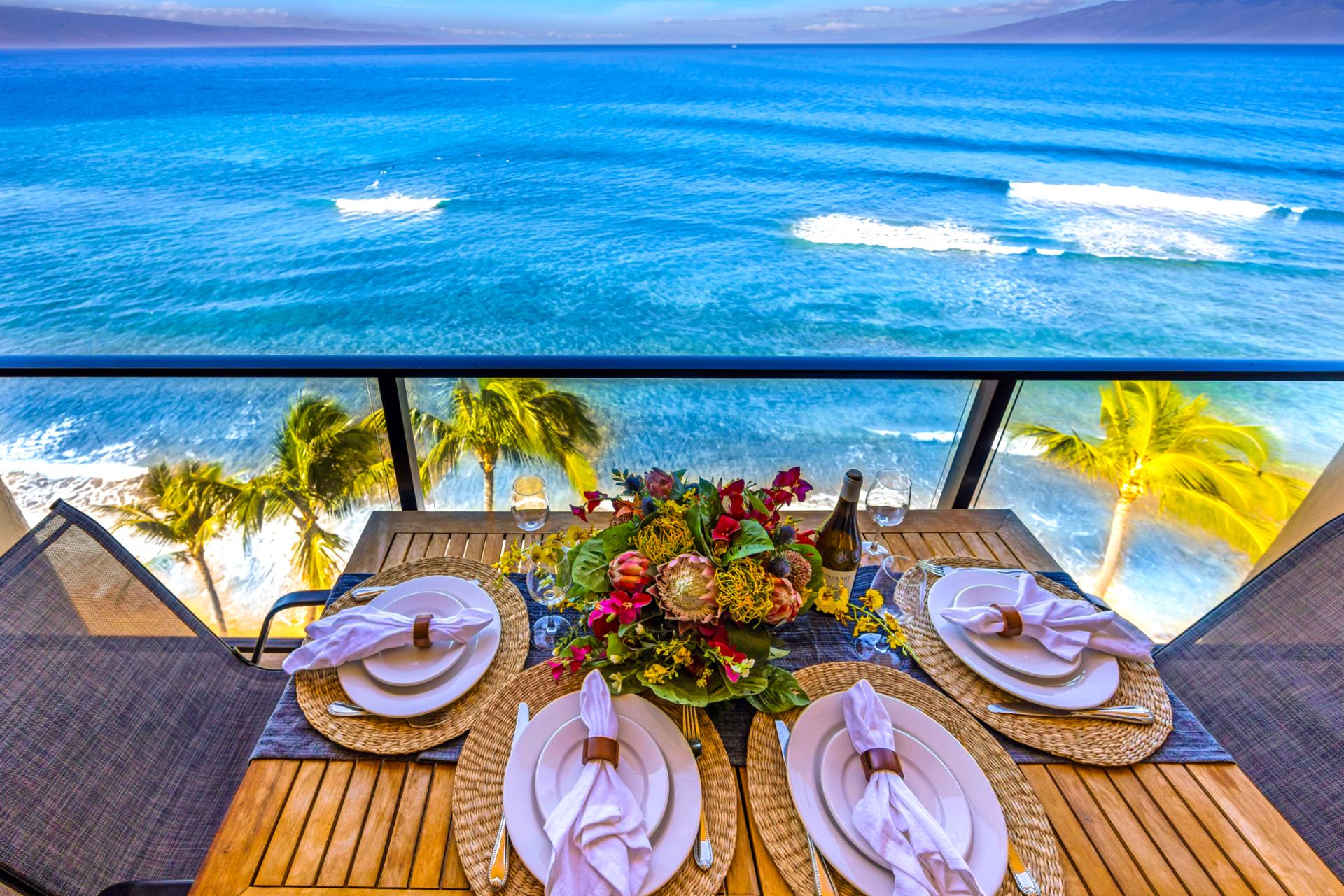 Settle into outdoor seating and let the ocean view do the entertaining, from daylight to golden hour.
